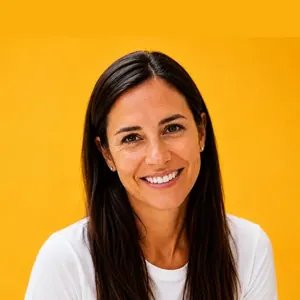 Sara, Diseñadora gráfica
